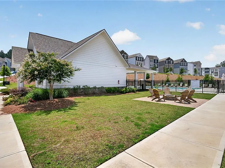 1445 Creekside Cir NW — Photo 41