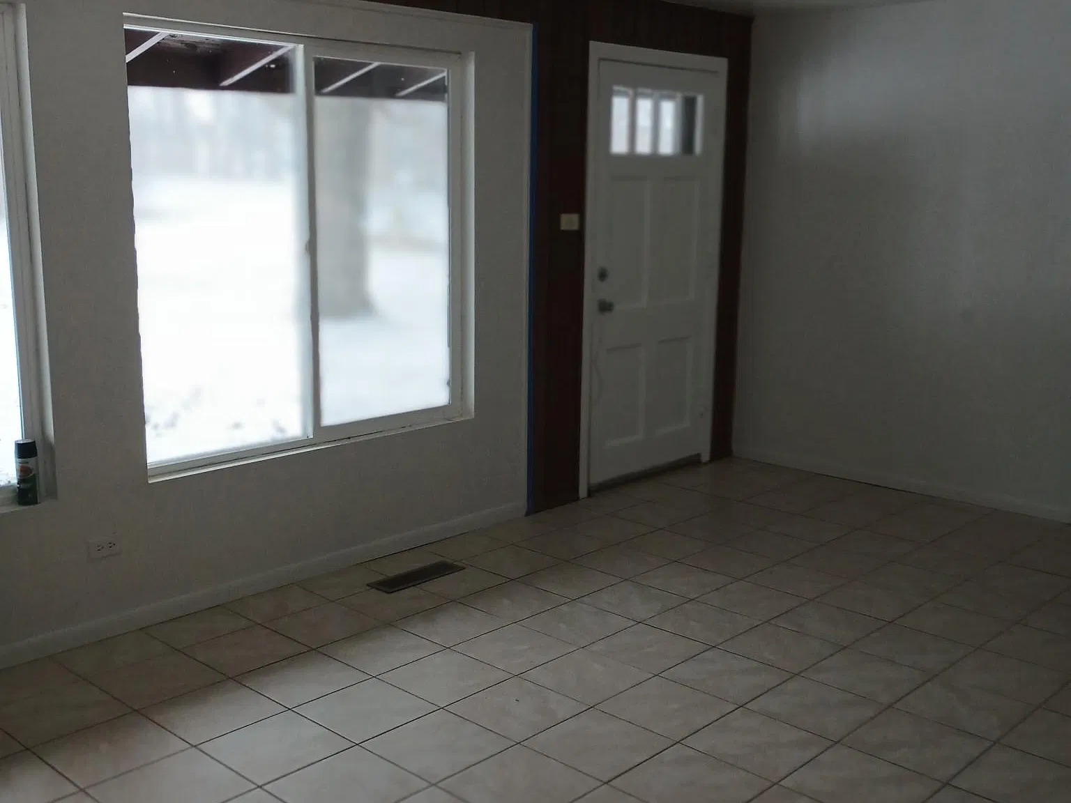 4 bed, 1295 sqft, $3,295 — Photo 3