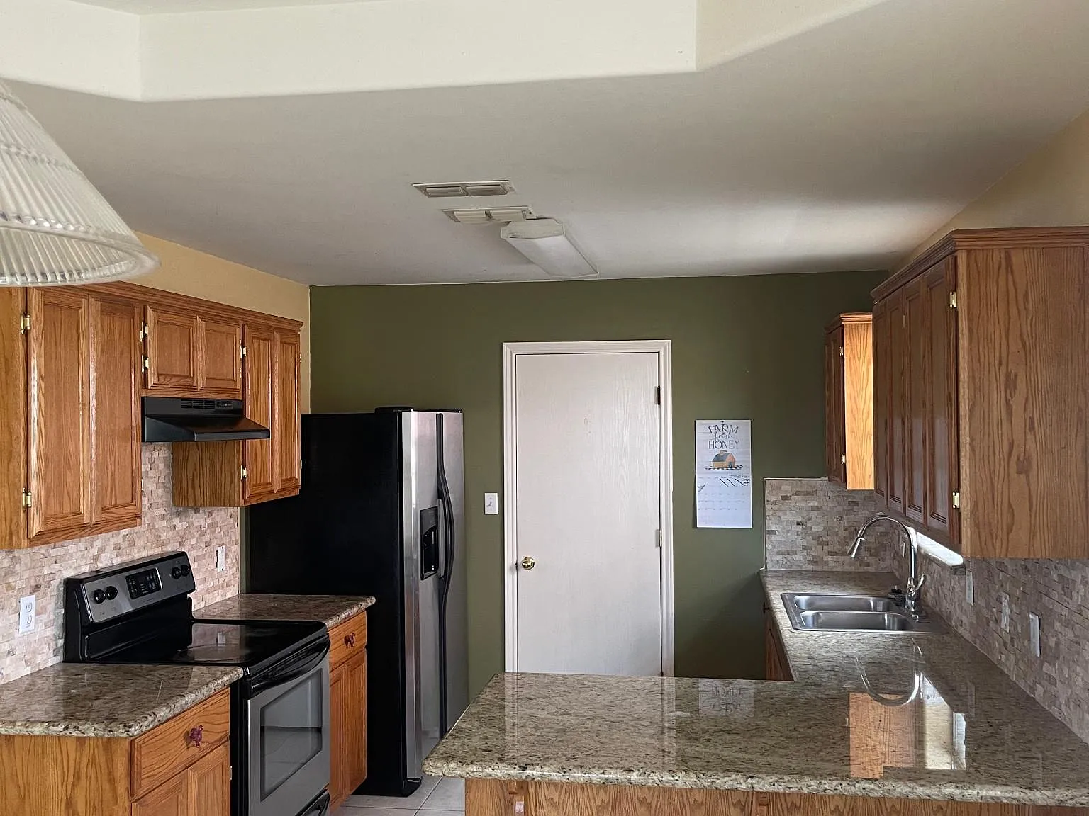 3 bed, 1205 sqft, $1,500 — Photo 3