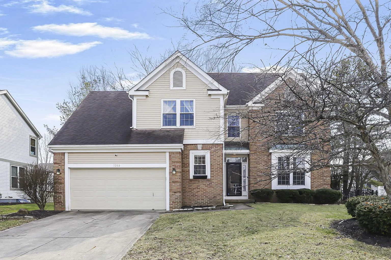 7352 Old Creek Ln photo 1