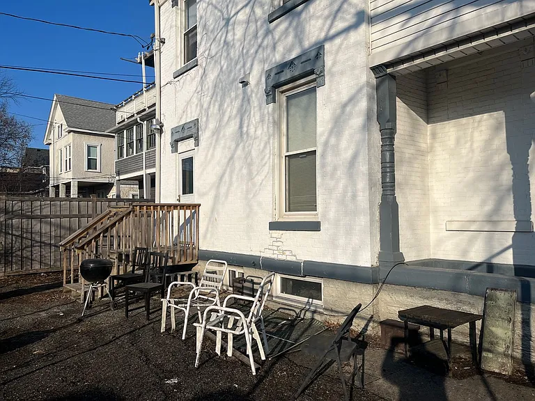 2652 Bryant Ave S — Photo 12