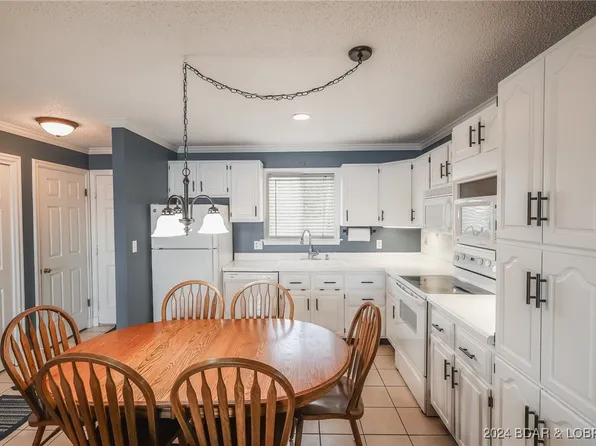 5499 Three Seasons Rd #C12, Osage Beach, MO 65065