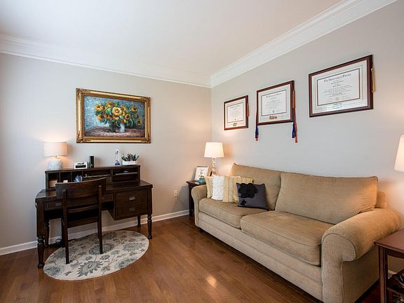 4th image of 9001 Roemeadow Ln