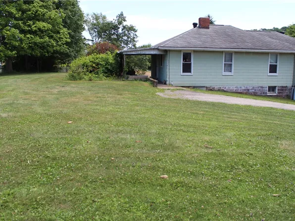 713 Finley Rd, Belle Vernon, PA 15012