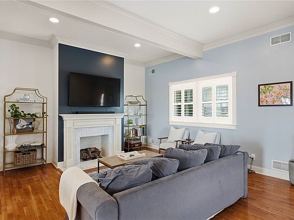 5th image of 2407 Burham St
