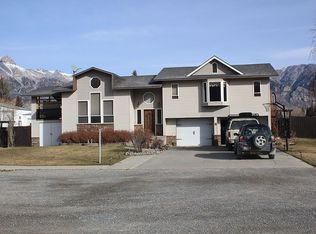 8 Whitworth Cir, Mackay, ID 83251