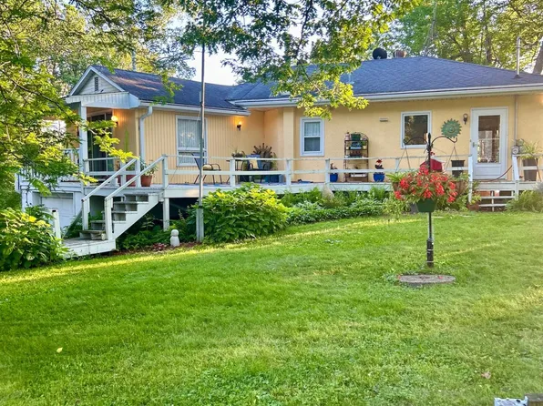 1141 Birchwood Ln, Amery, WI 54001