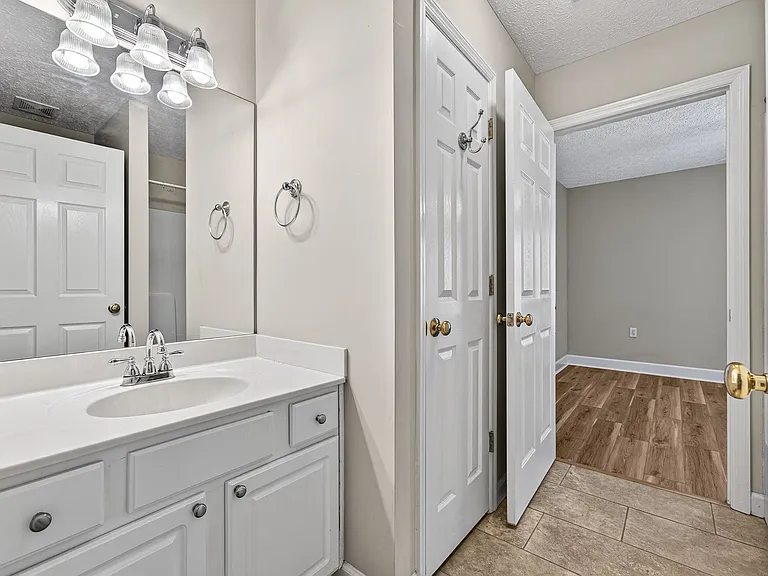 114 Lakeridge Dr — Photo 27