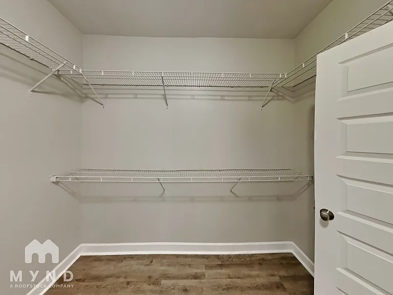 214 Balota St — Photo 17
