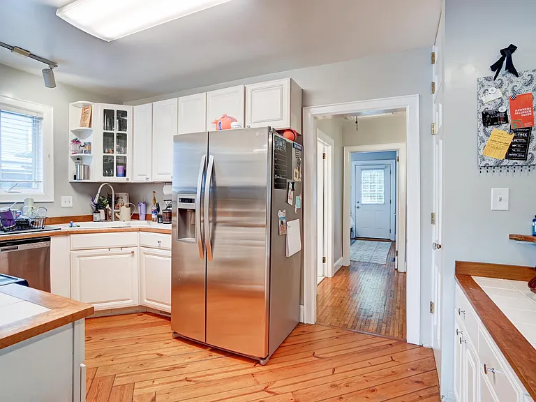 2215 Scott Ave — Photo 25