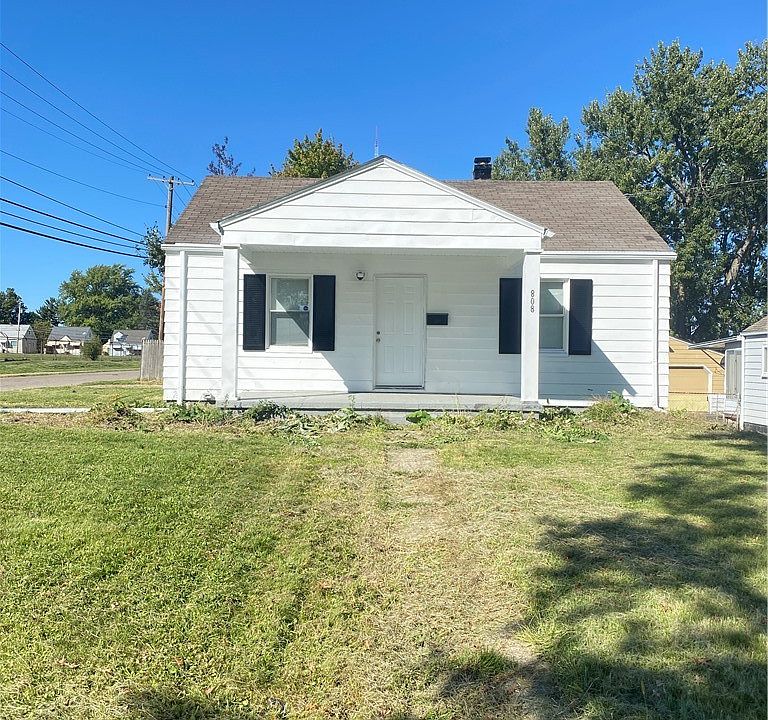 1st image of 808 Marmion Ave