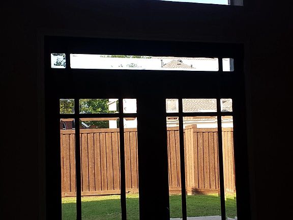 2nd image of 3209 Grenada Dr
