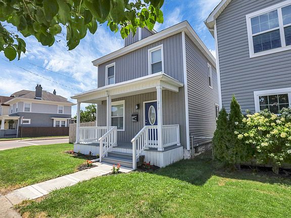 5th image of 219 Hawkes Ave
