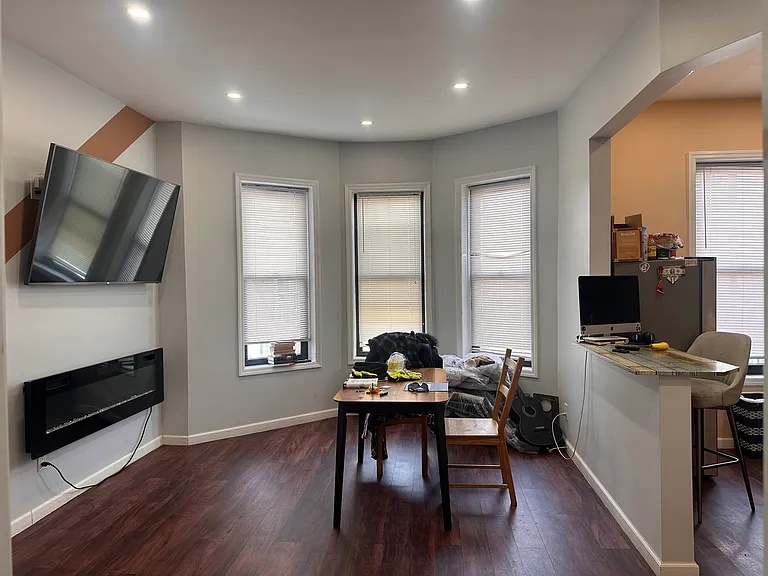 201 Bay 20th St #2F — Photo 3