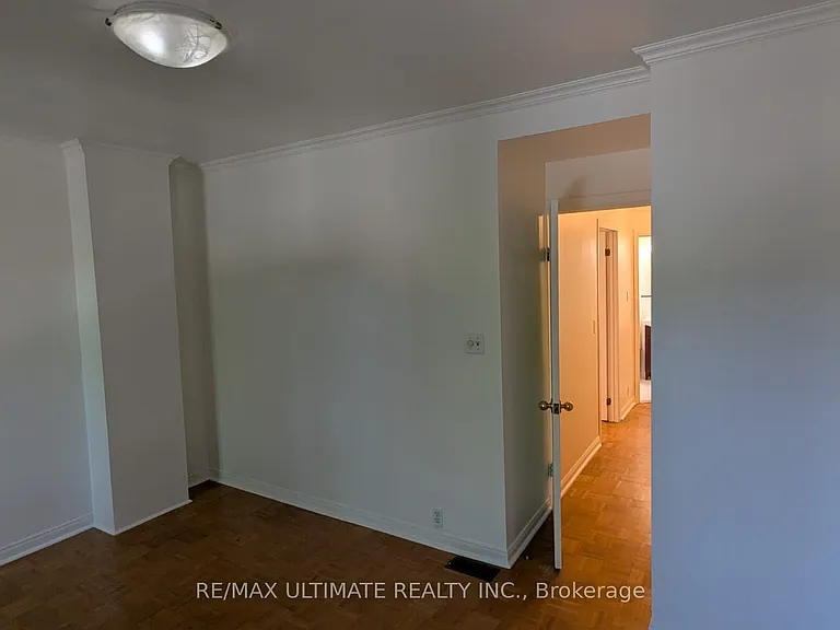 91 Edwin Ave #2 — Photo 16