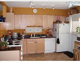 1st image of 3941 NE 13th Ave