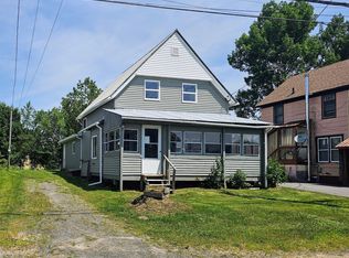 37 Waller St, Piercefield, NY 12973