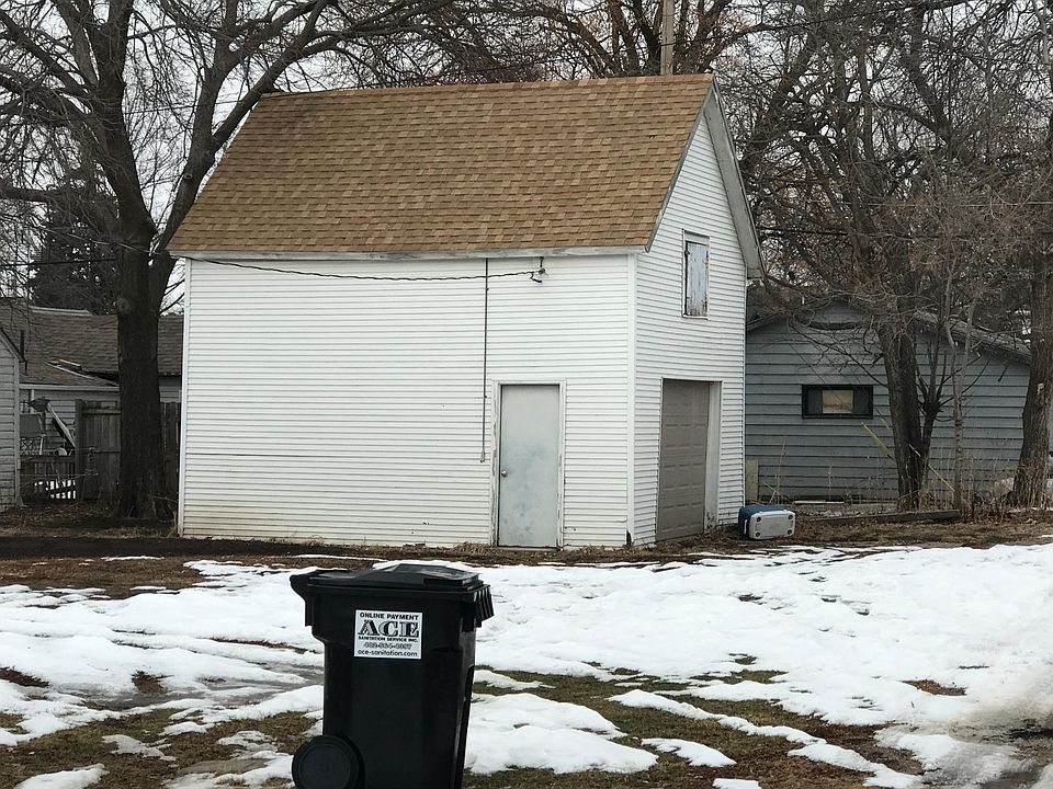2nd image of 2718 16th St