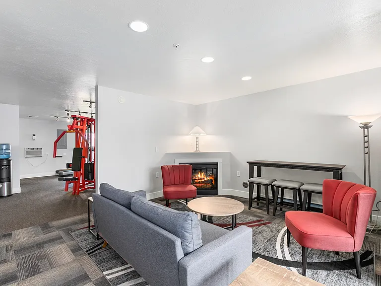 Barrington Place Apartments — Photo 5