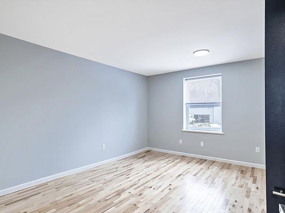 3rd image of 134 Pearl St #7