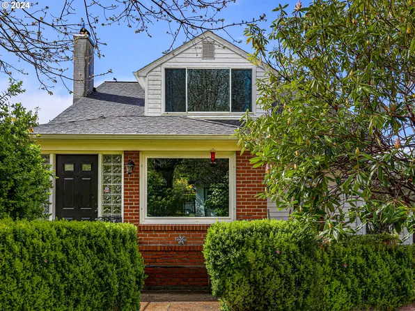 37672 Parker Ln, Astoria, OR 97103
