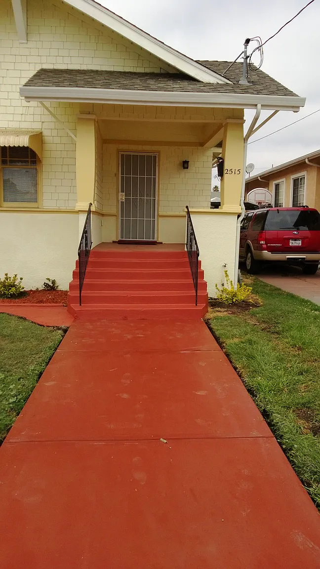 2515 66th Ave photo 1