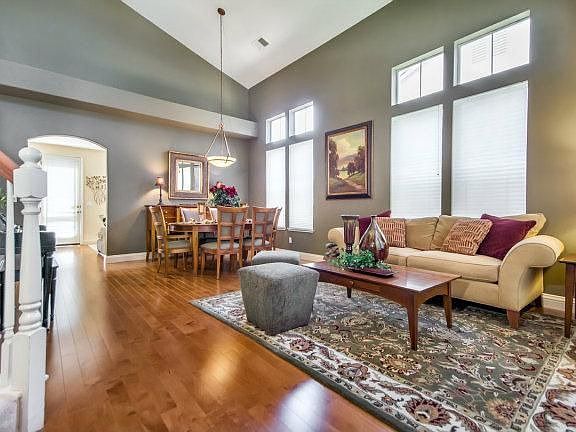 4th image of 1548 Touraine Dr