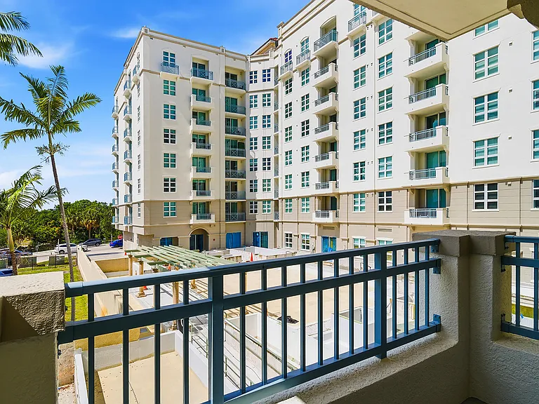 403 S Sapodilla Ave #218 — Photo 10