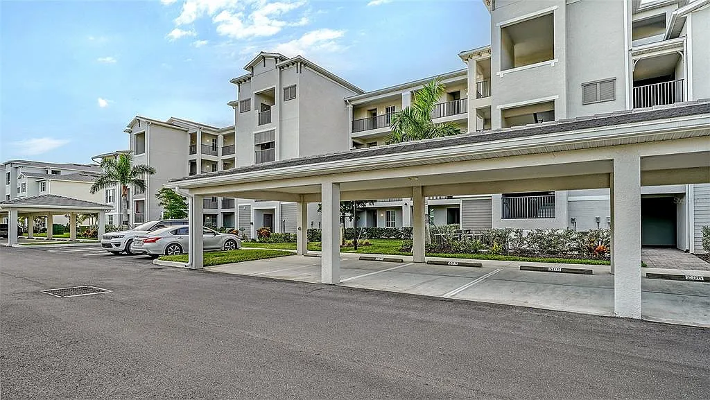2 bed, 2.0 bath, 1149 sqft, $6,000 — Photo 3