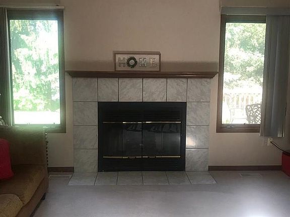 4th image of 46831 Scotch Pine Ln