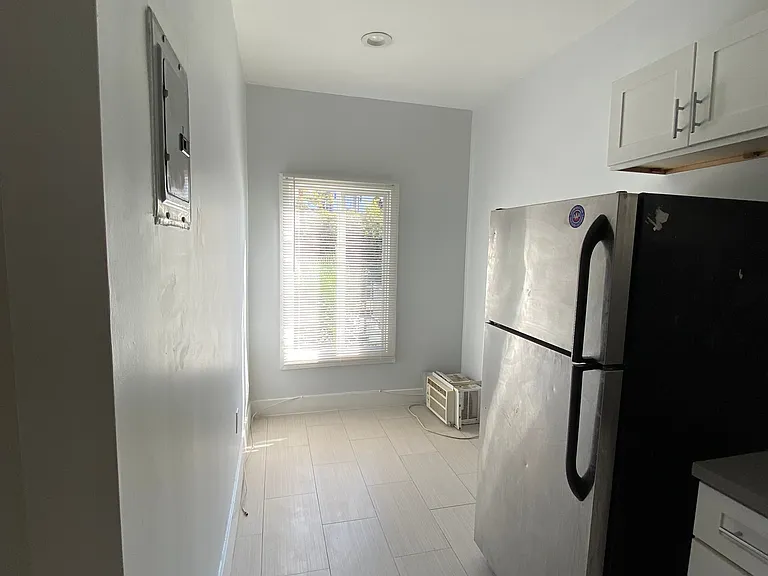 837 S Normandie Ave #102 — Photo 9