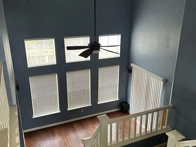 1850 Primrose Ln — Photo 22