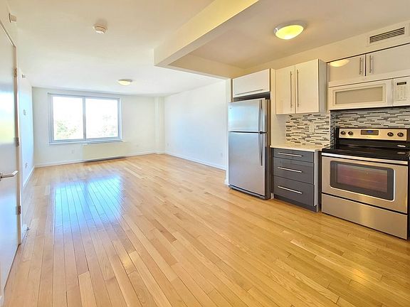 3rd image of 52-05 Queens Blvd #6E