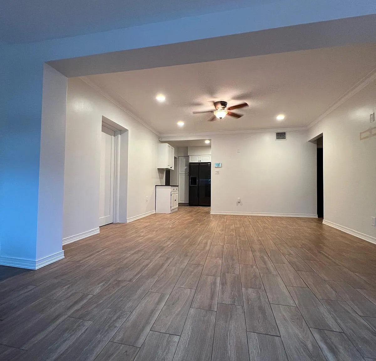 3 bed, 1615 sqft, $3,000 — Photo 4