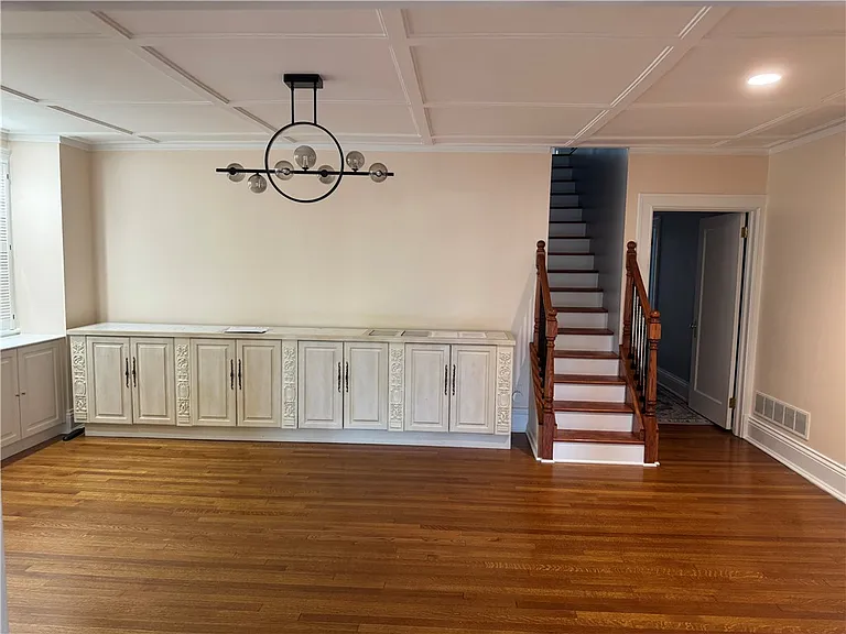 703 Saint James St — Photo 19
