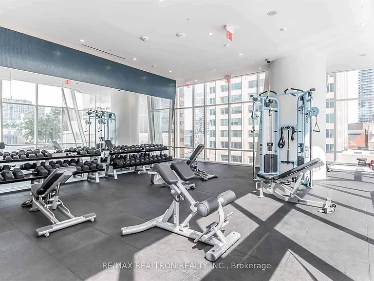 1 Bloor St E #12 — Photo 22