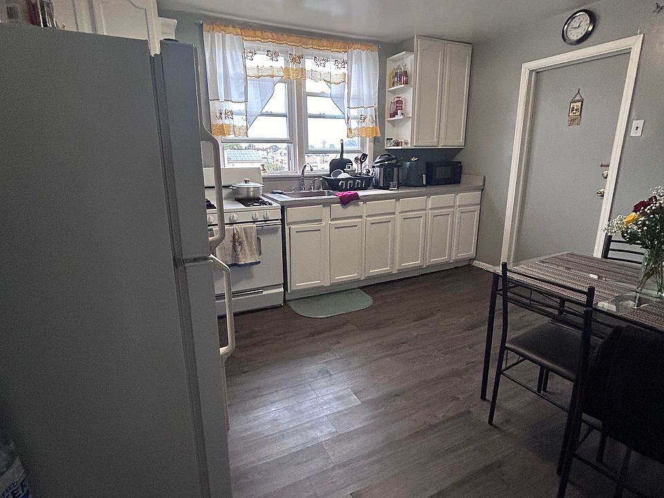 Large Kitchen and Back Door Entrance