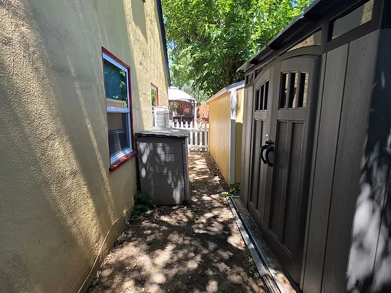 1317 Sherwood Dr — Photo 48