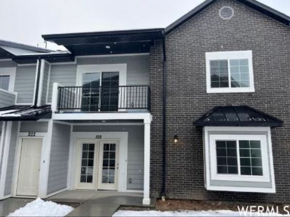 1532 N 160 W APT 202