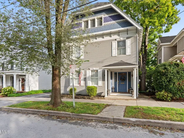 135 Grand Avenue, Saratoga Springs, NY 12866