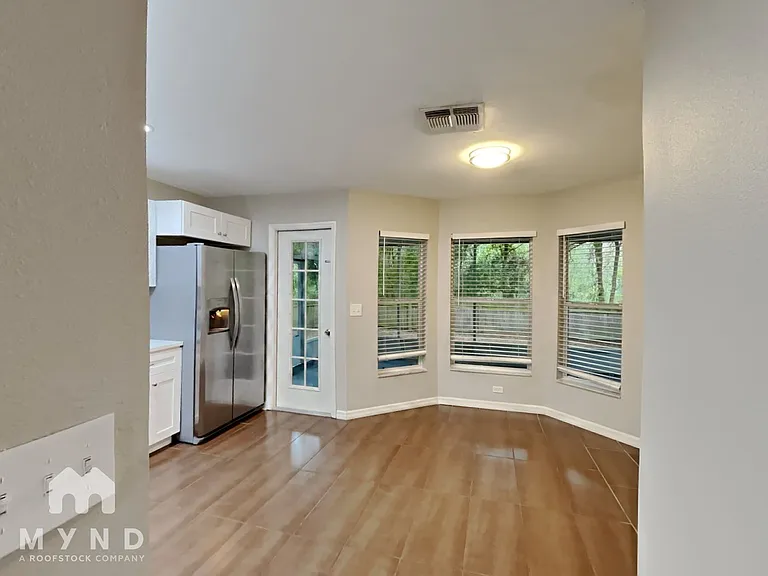 6119 Sand Key Ln — Photo 5