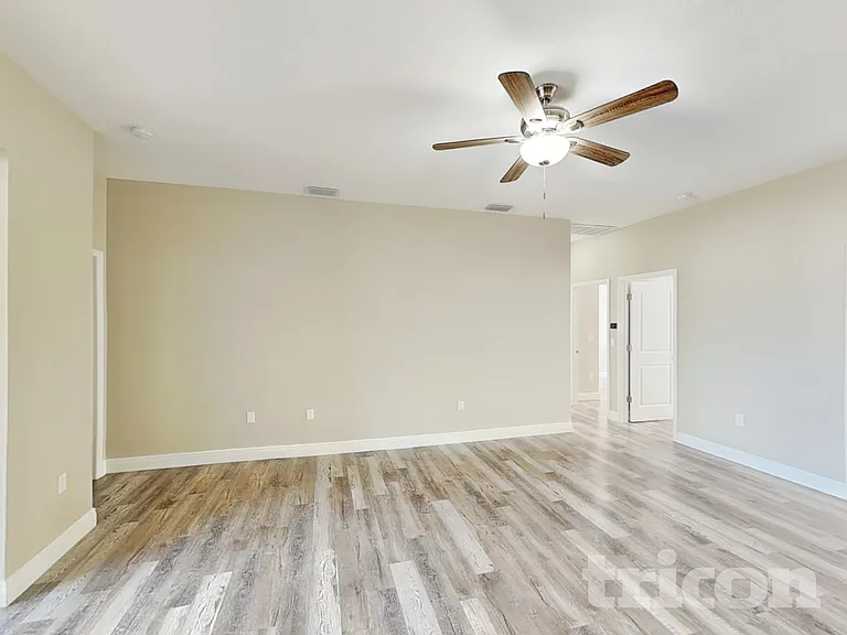 1249 Sargent St — Photo 4