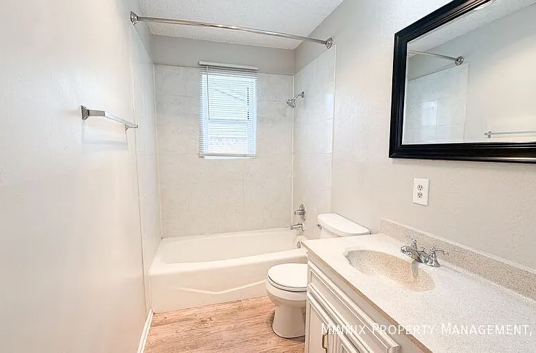 7303 Avenue X #105 — Photo 12