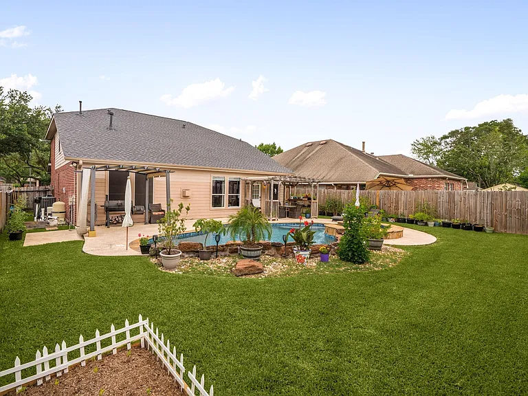13835 Cane Valley Ct — Photo 41