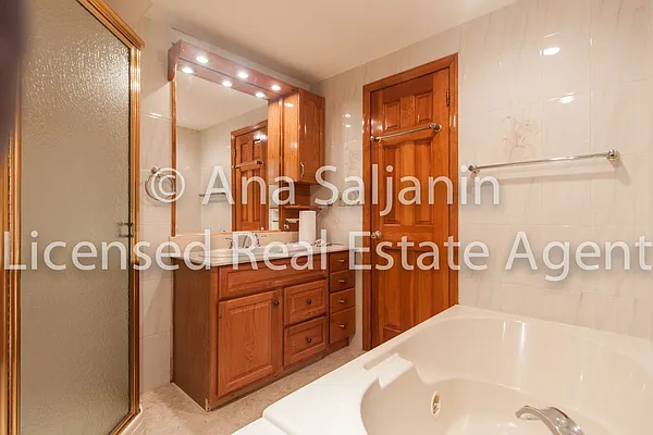 Rented by Citi Zone Realty | media 17