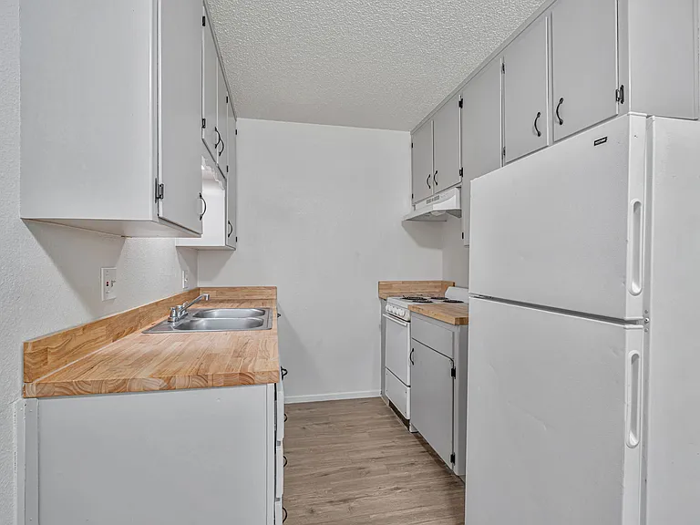 360 N Calaveras St #1 — Photo 9