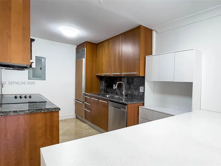 1670 Bay Rd #2D — Photo 6