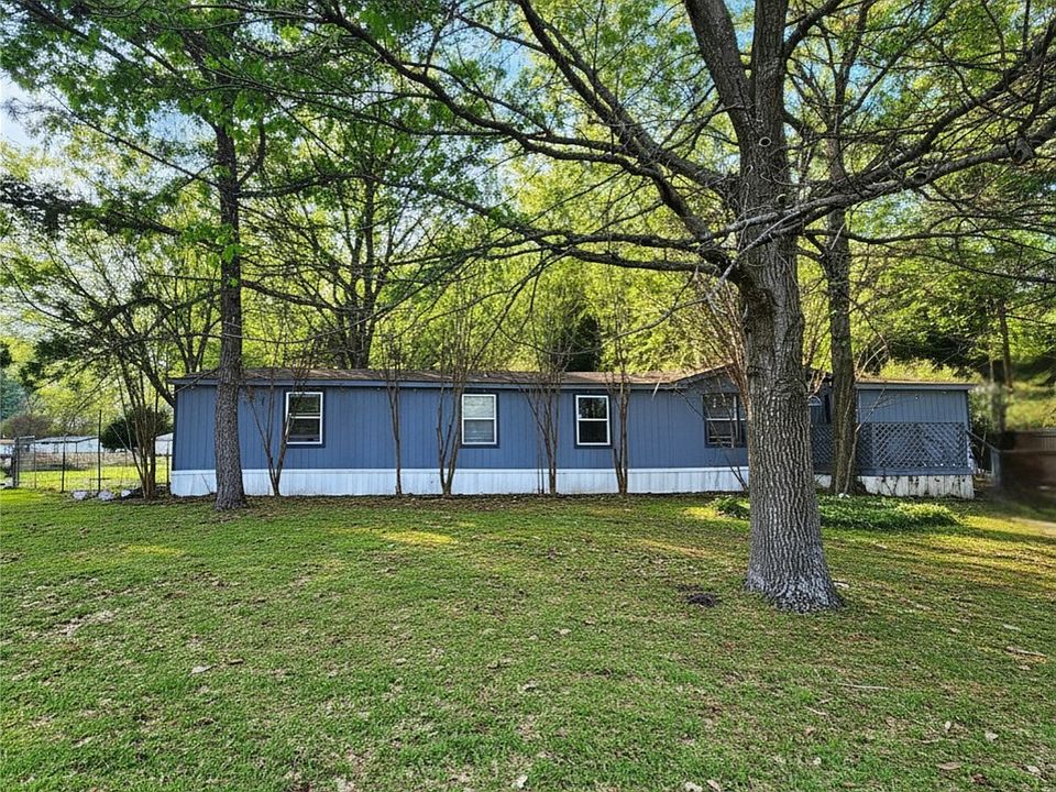 1st image of 460 Chapel Hill Ln
