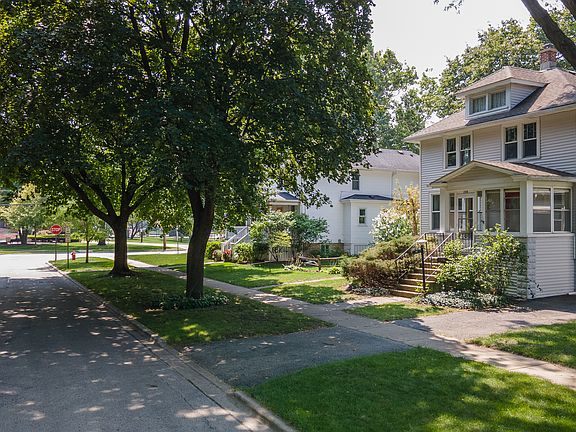 2nd image of 208 N Haddow Ave