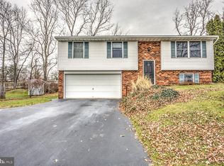 10 Hayloft Rd, Denver, PA 17517